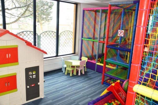 Apartamentyprzymorzu 010 Z Basenem Tarasem I Ogrodkiem Kołobrzeg Extérieur photo
